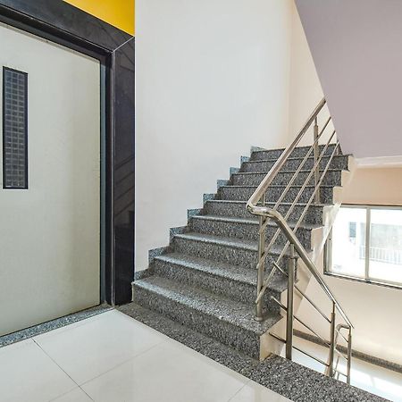 Fabhotel Skylight Studio Rooms - Nr Mcf Camp Pune Esterno foto
